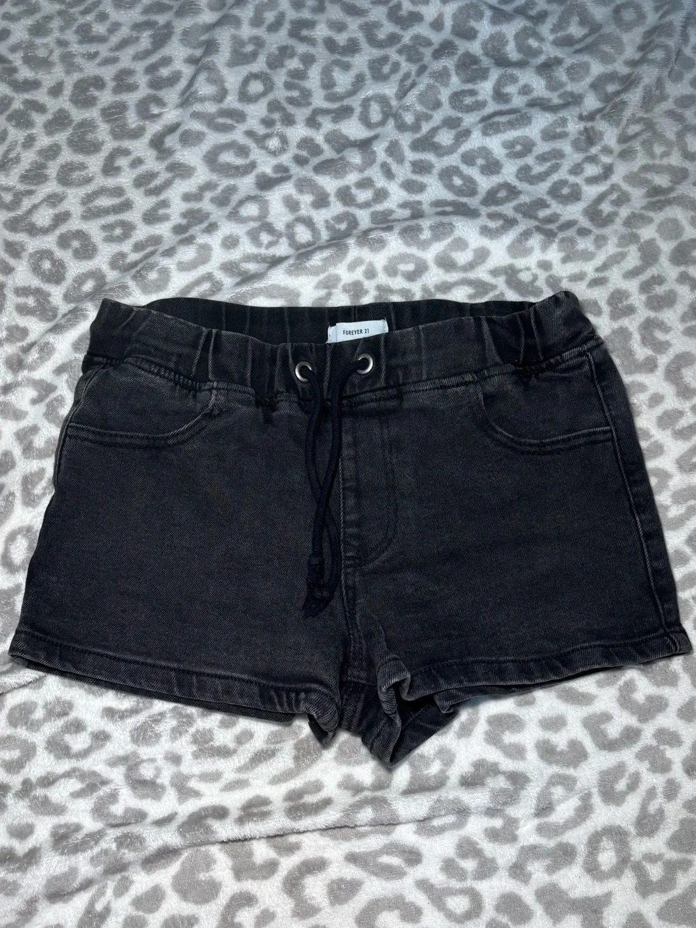 Forever 21 Black Elastic Waist Denim Shorts